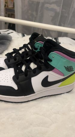 Jordan 1 Mid