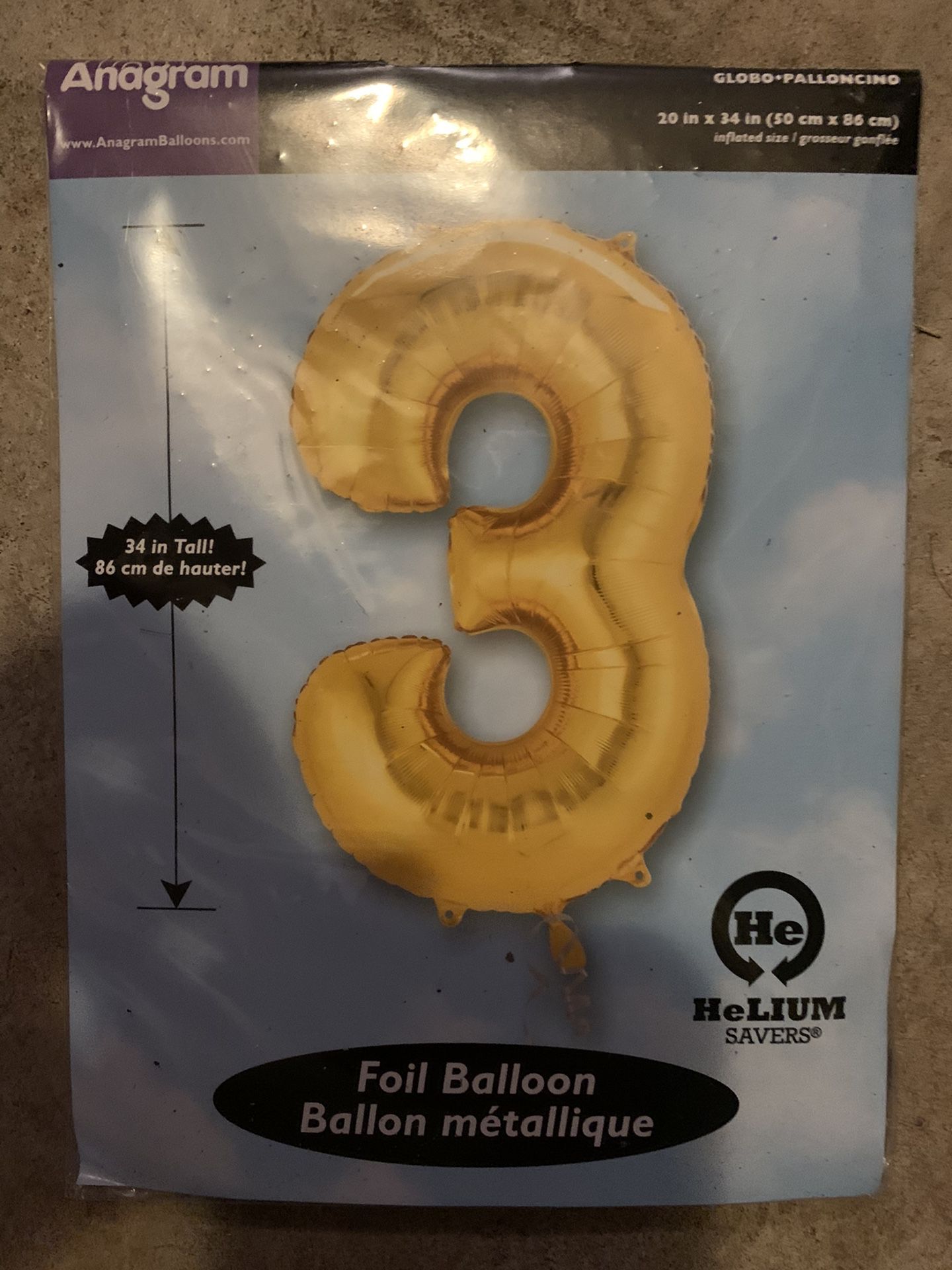 Number 3 balloon in gold