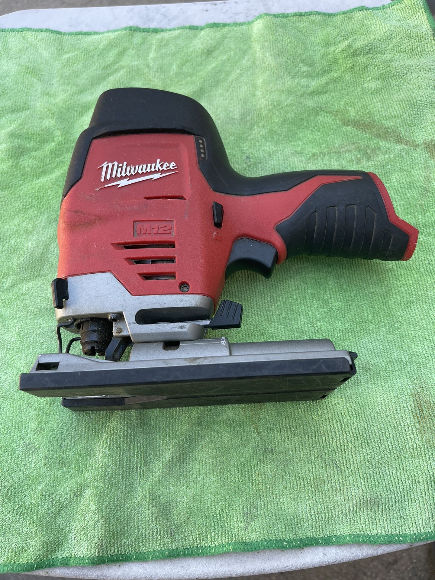 Milwaukee M12 Jigsaw (tool Only)