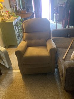 Small recliner