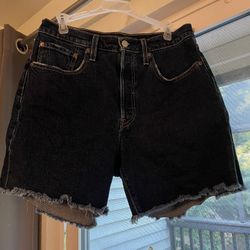 Levi’s 501 Mid-Thigh Shorts - Size 30 Waist