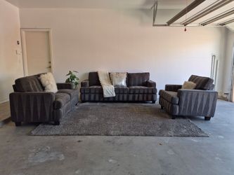 Free Delivery - Modern 3-piece living room set