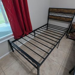 Twin Bed + Mattress Set + Sheet Set – Clean & Ready to Use