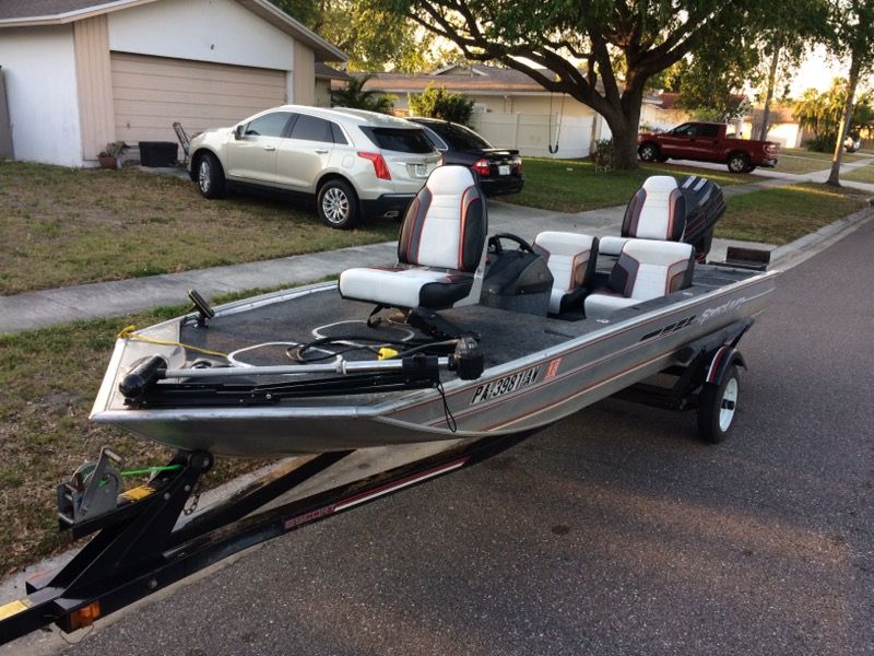 Very Clean Blue Fin Spectrum Aluminum boat