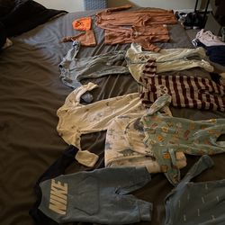 0-3 Months Clothes And Swaddled
