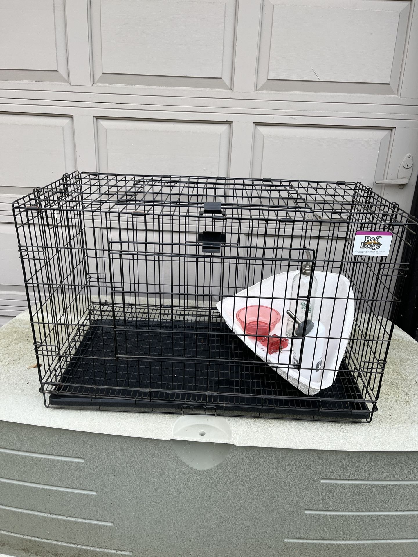 Pet Lodge Metal Pet Carrier/Cage