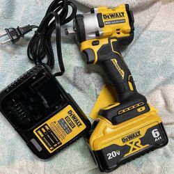Dewalt Impact Wrench 1/2 Inch Kit