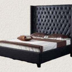 Queen Size Bedframe 