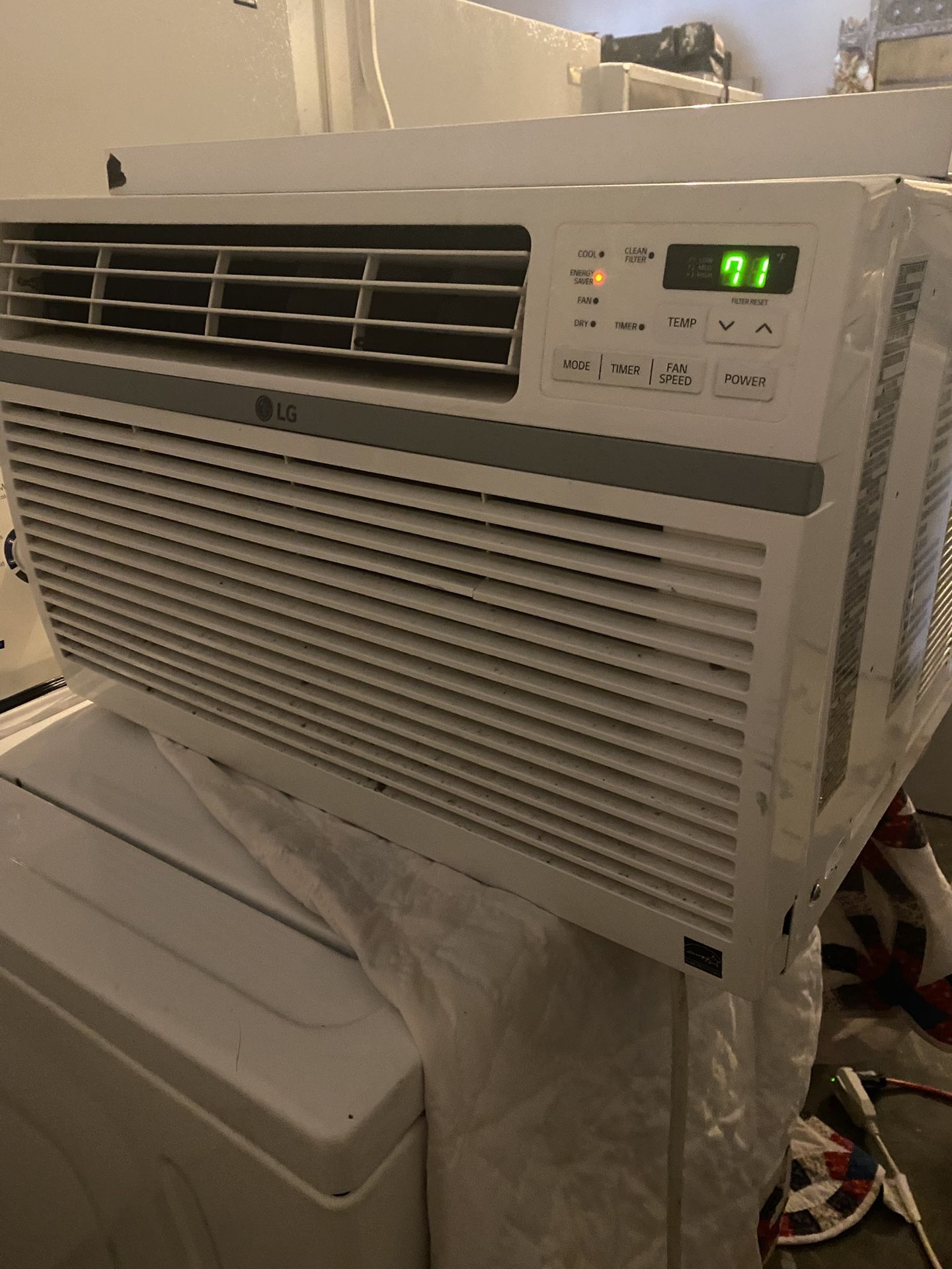 Window Air Conditioner
