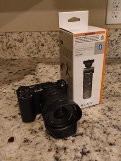 sony ZV-E10 Mark ii 4K mirrorless camera with 11mm 1.8 Lens