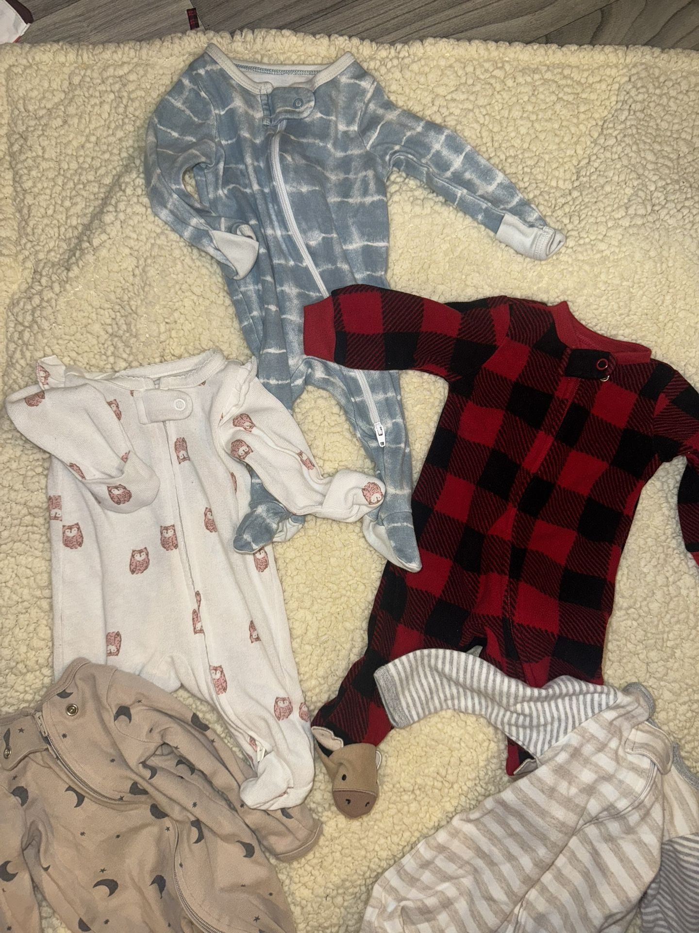 preemie and Newborn clothes