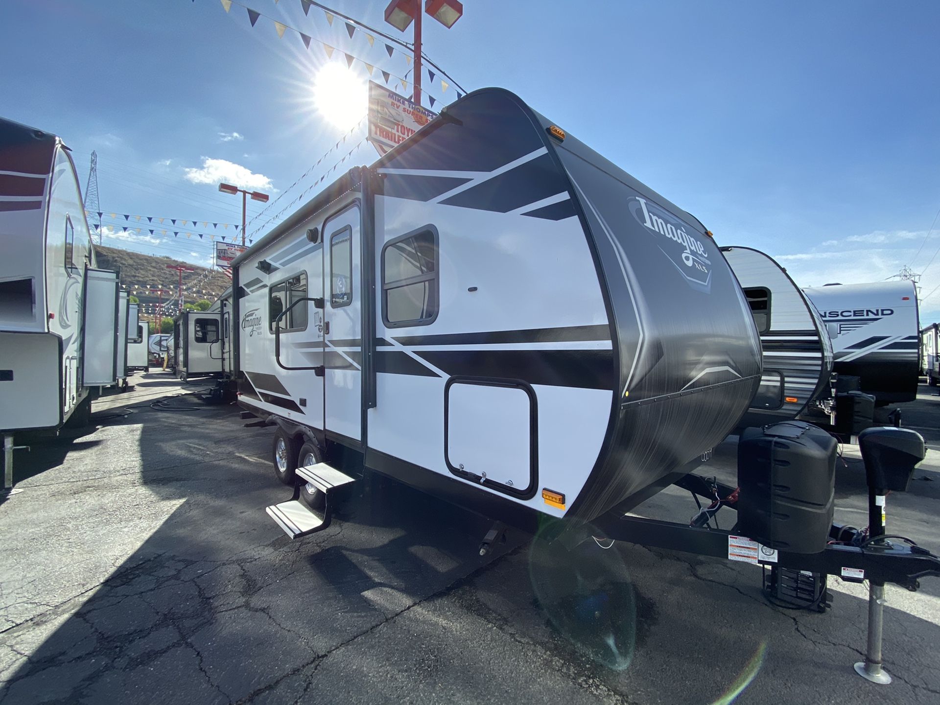 2019 Grand Design Imagine XLS 18RBE Travel Trailer