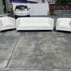 white couch set ONLY SMALL COUCHES AVAILABLE NOW