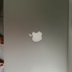 MacBook Air Model A 1466