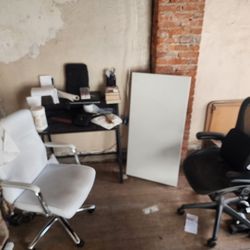 Office Furniture - Offer UP!