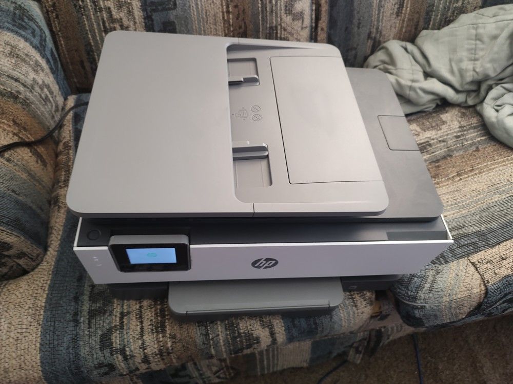 Wireless HP OfficeJet 8025e near mint.