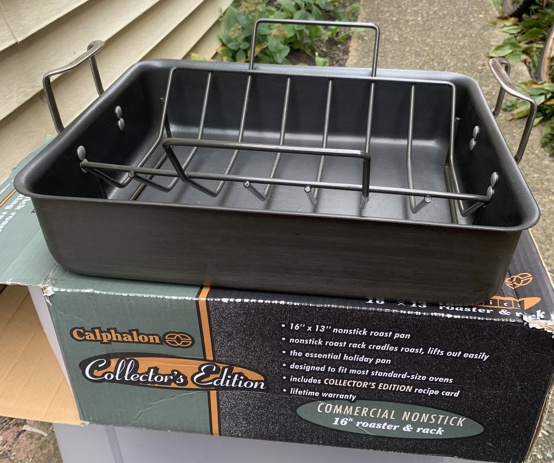 Calphalon COMMERCIAL nonstick 16x13 roaster & rack