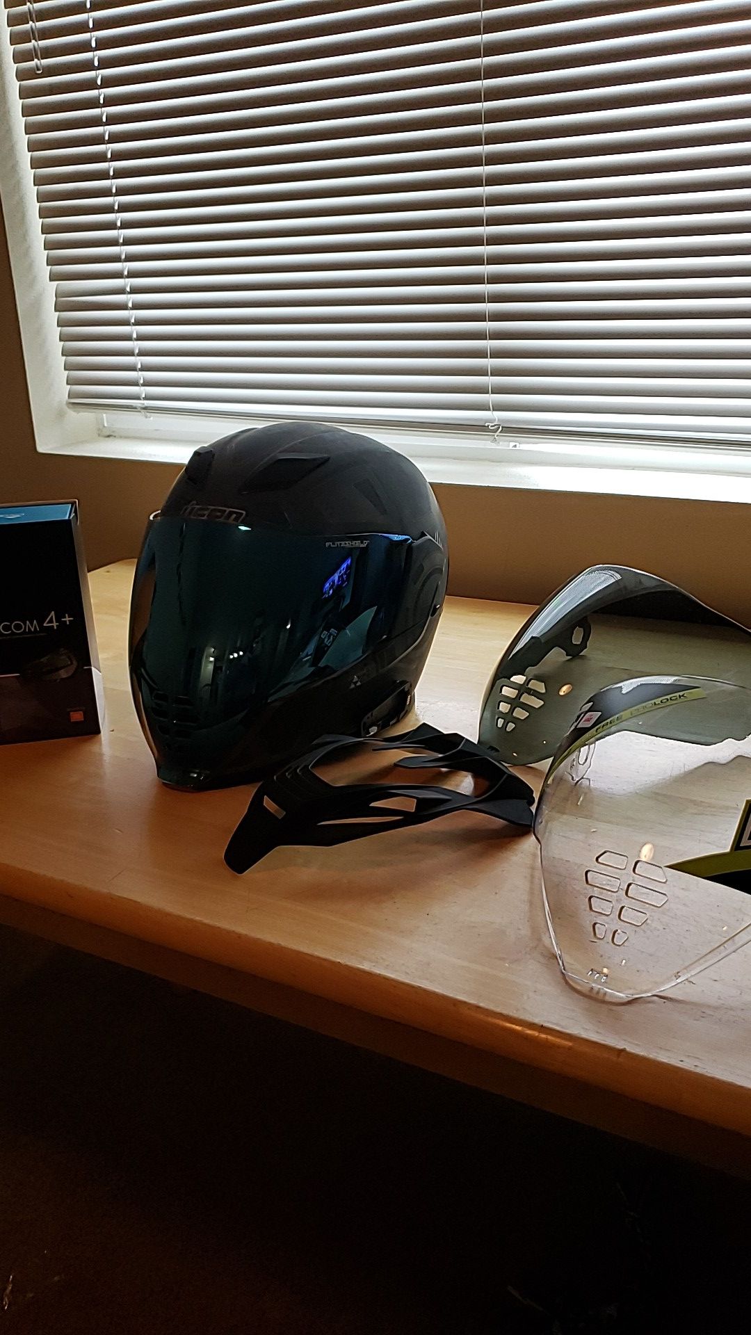 Icon Motorcycle helmet with Freecom 4+
