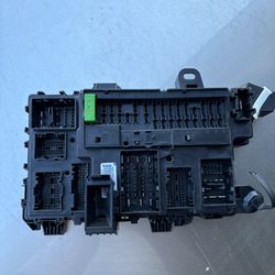 2015-2017 Ford F150 OEM SMART JUNCTION BOX BODY CONTROL MODULE HU5T-15604