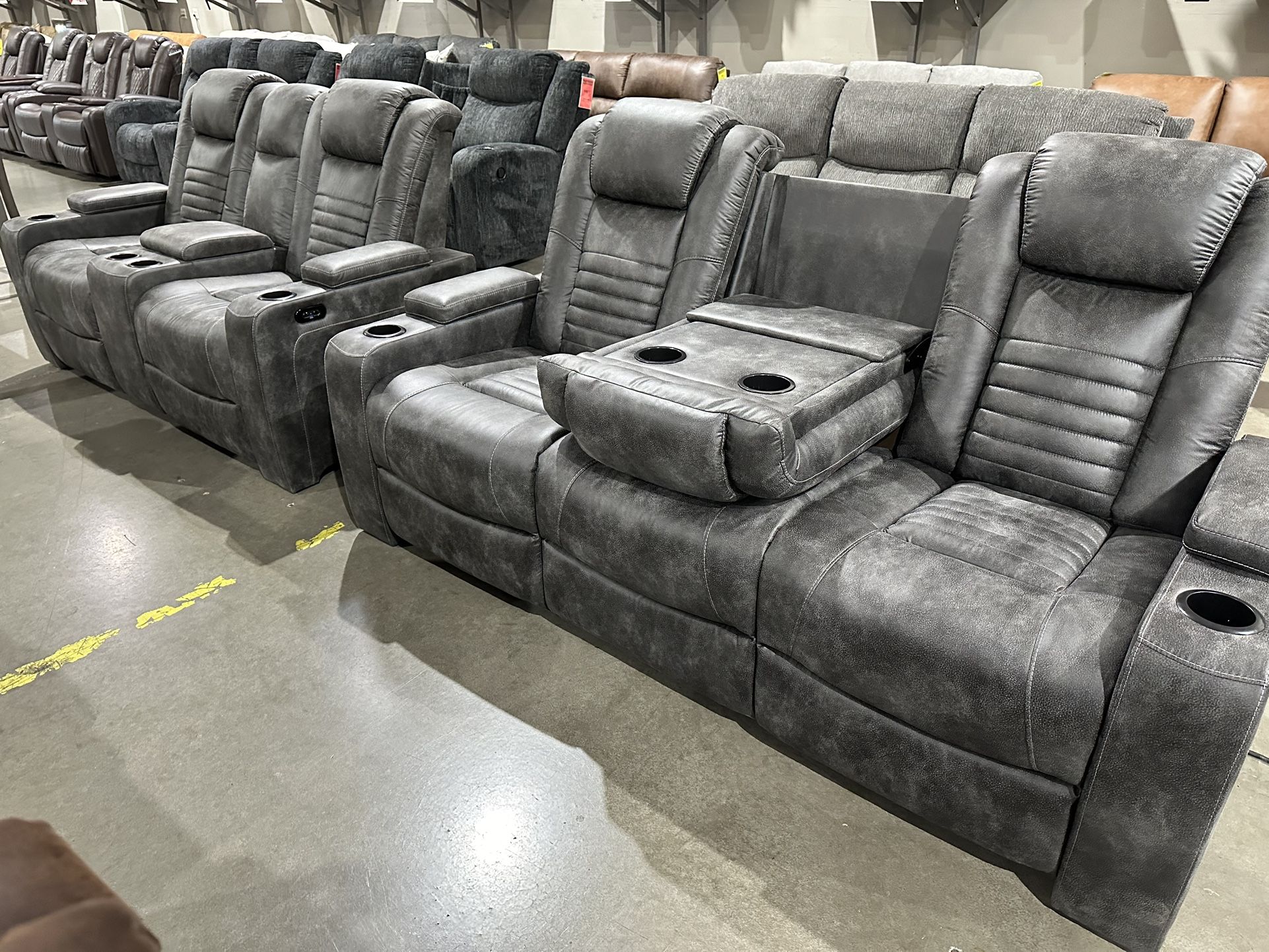 2pc Power Reclining Sofa And Loveseat Set 