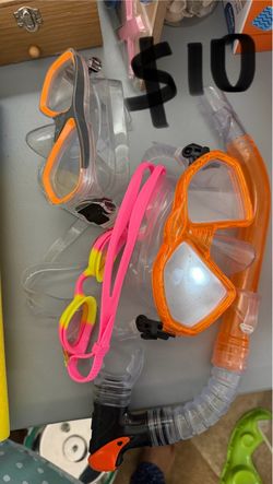 Swimming glasses