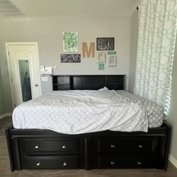 full bed/ daybed/ storage/ shelves/ drawers/ dresser