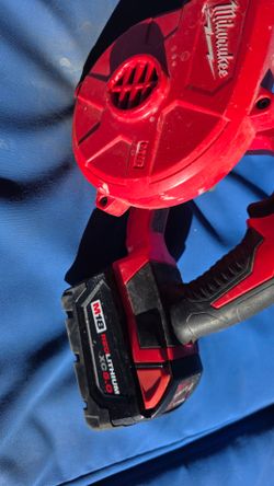 Milwaukee M18 Cordless Blower with Battery
