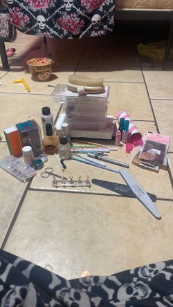 Lots of nail stuff for super super cheap!!!