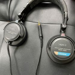 Sony Headphones MDR7505 Compact Professional Overear Headphones
