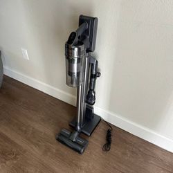 Samsung Jet90 Cordless Vacuum Cleaner 2 Batteries