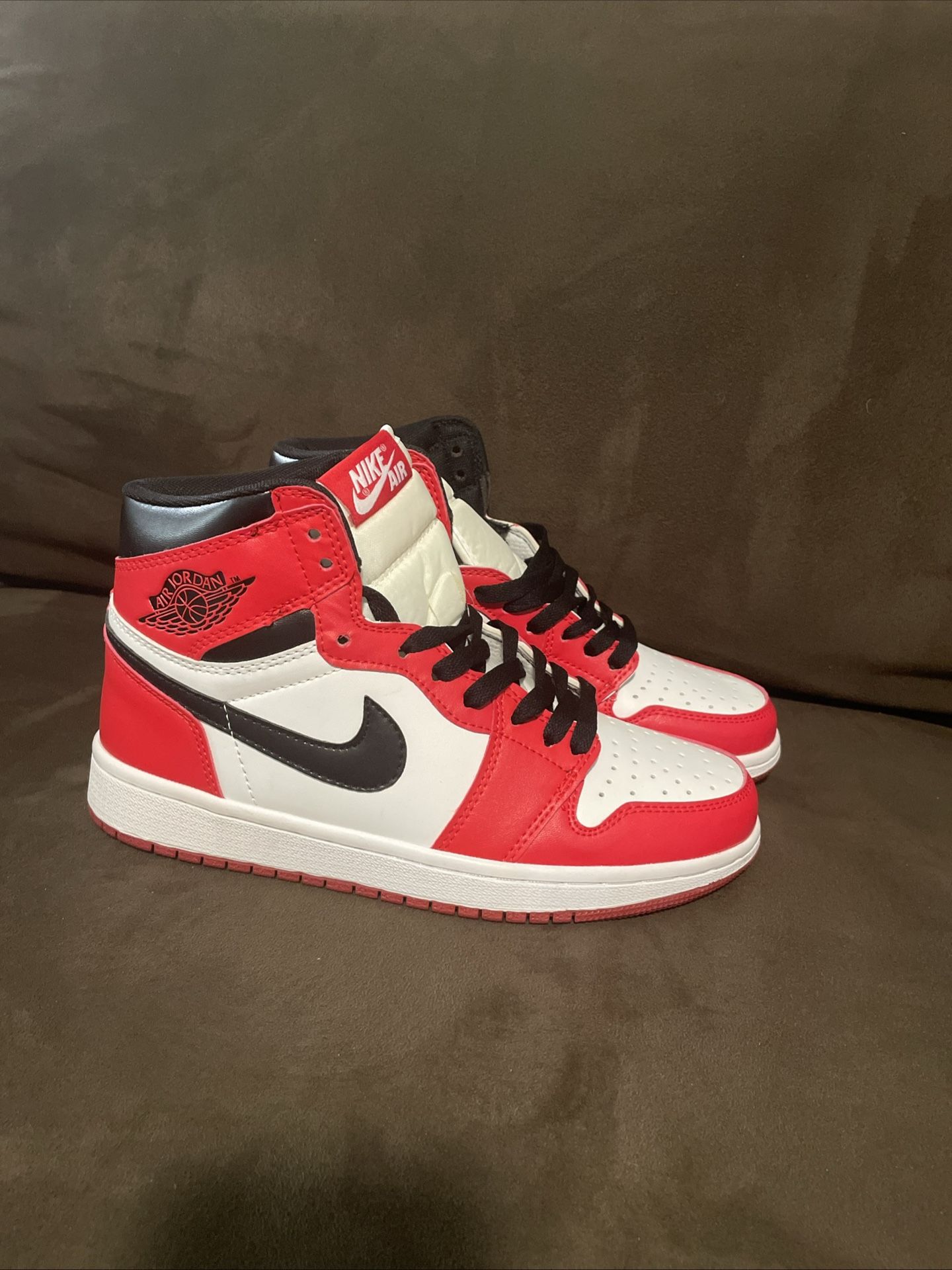 Air Jordan 1 Retro Gym Black/Red Sneakers Size 7
