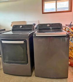 Washer and dryer set
