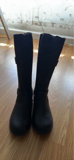 Girls boots