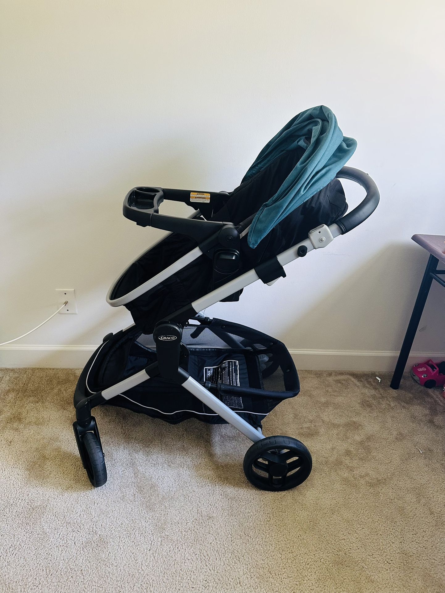 Graco Modes Nest Travel System (stroller,car seat)