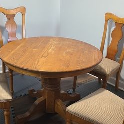 Kitchen Table And Four Chairs 