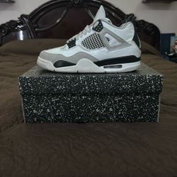 Air Jorden 4 Retro Military Black