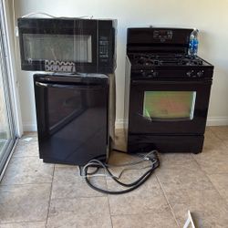 Appliances Bundle stove ,dishwasher ,microwave 