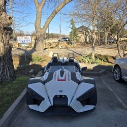 POLARIS SLINGSHOT 2016