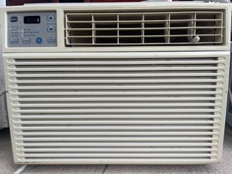 Window AC unit 12,000 btu