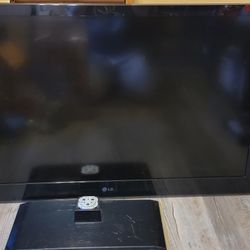 LG 42-inch 1080p TV