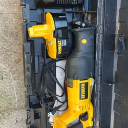 Dewalt Variable Speed Reciprocating Saw 18volt 
