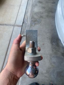 Tow hitch