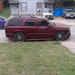 2002 GMC Yukon XL Denali