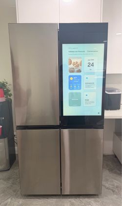 FRIDGE SAMSUNG BESPOKE AI FAMILY HUB 32” – OPEN BOX, BRAND NEW, NEVER USED