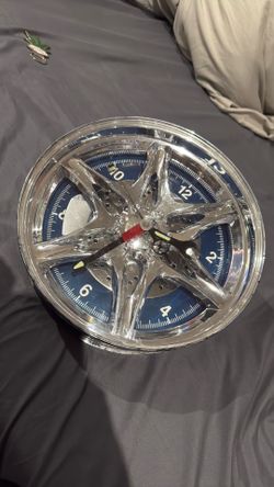 Car Wheel Clock