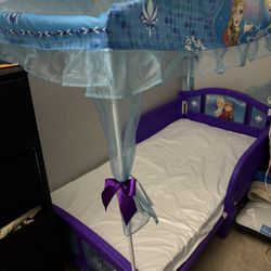 Disney Frozen Canopy Toddler Bed With Mattress 