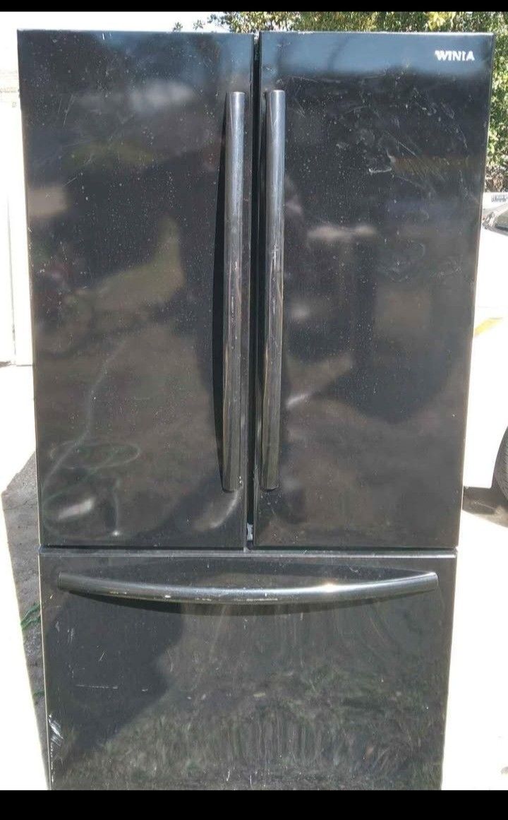 Winia Refrigerator (Read Description)