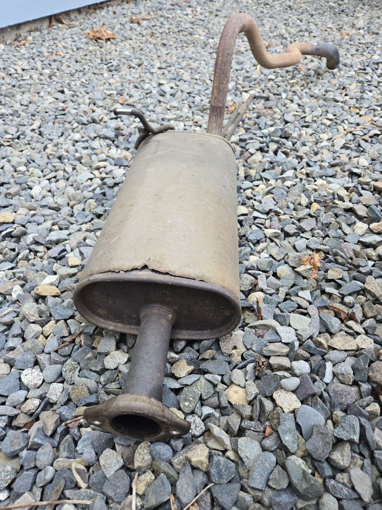 1985 Geo Tracker Exhaust -FREE