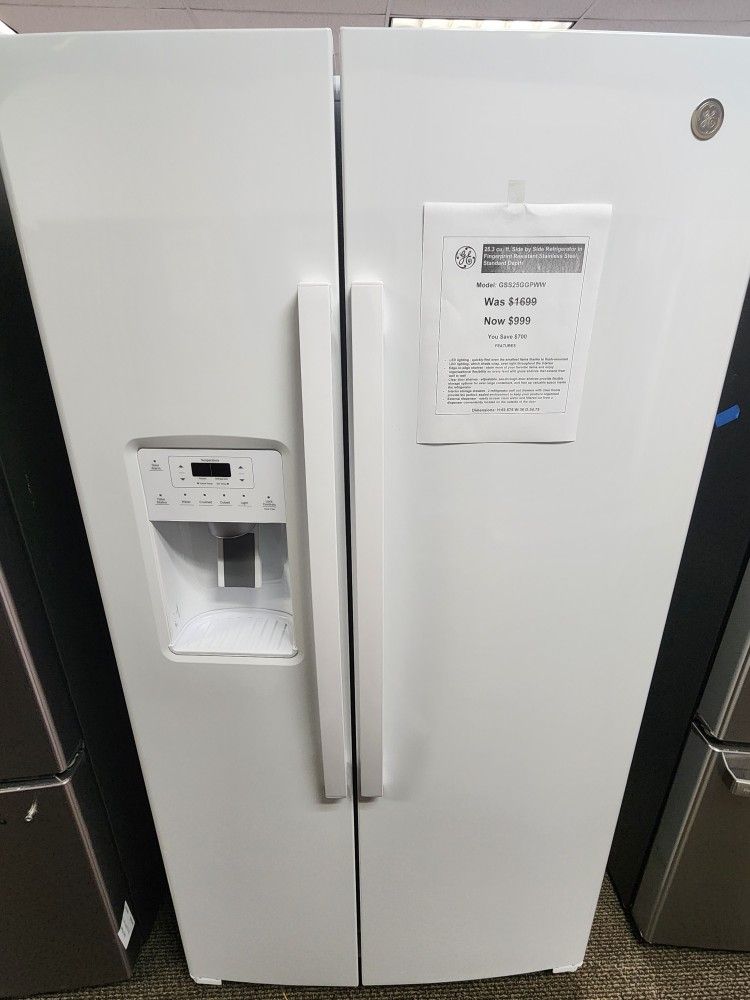 25.3 cu ft. Side by Side Refrigerator in Fingerprint Resistant Stainless Steel, Standard Depth