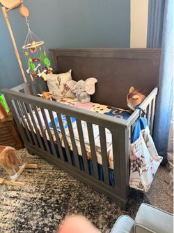 Crib with barely used mattress